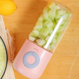 Mini Portable Usb Juice Machine Multi-Function Electric Charging Household Juicer(Pink) (OEM)