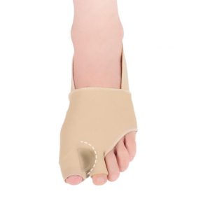1 Pair Two Toes Split Toe Guard Foot Cover Toe Separation Thumb Varus Correction Foot Cover,Style: Outer Leakage Complexion, Size: L (40-45) (OEM)