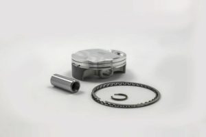 WOSSNER σετ πιστόνι-ελατήρια 8781DC πιστ:Standard C κυλ:76,98mm σφυρίλατο 13,6:1 Performance Replacement για SUZUKI RM-Z 250 10-17