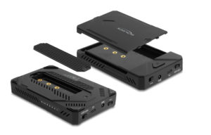 DELOCK θήκη για M.2 & 2.5 SATA SSD/HDD 42020, USB-C, λειτουργία κλώνου