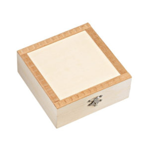 Κουτί ξύλινο για μαρτυρικά τετράγωνο 14Χ14Χ5εκ.