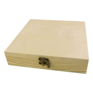 Στεφανοθήκη ξύλινο natural κουτί με κούμπωμα, 24Χ24εκ.