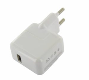 USB 2.1 Amp AC Charger White