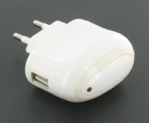 Dolphix Universal USB AC Charger 1000mA