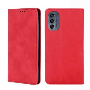 For Motorola Moto G62 5G Skin Feel Magnetic Horizontal Flip Leather Phone Case(Red) (OEM)