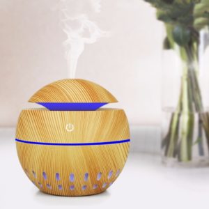 Wood Grain USB Hollowed-out Humidifier Seven Color Aromatherapy Lamp Automatic Alcohol Sprayer with Remote Control(Light Brown-2) (OEM)