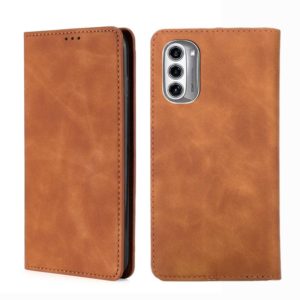 For Motorola MOTO G52j 5G Skin Feel Magnetic Horizontal Flip Leather Phone Case(Light Brown) (OEM)