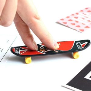 10 PCS Mini Finger Skateboard Creative Fingertip Sports Toys, Random Style Delivery (OEM)
