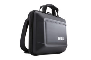 Thule Gauntlet 3 15 MacBook Pro Retina Attache TGAE-2254