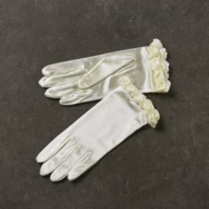 Νυφικά Γάντια με Υφασμάτινα Λουλούδια Εκρού 1258 “9”, nv23-02-03800-003-ekrou