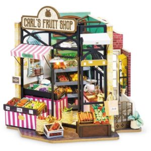 ROBOTIME DG142 Carl’s Fruit Shop – Happy Corner DIY Dollhouse( 3 άτοκες δόσεις.)