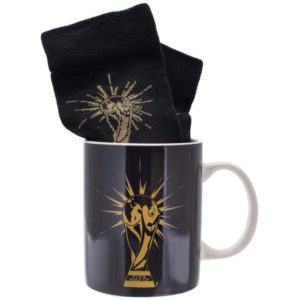Paladone FIFA (Black and Gold) Mug and Socks Set (PP10275FI).