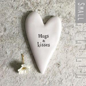 ΒΟΤΣΑΛΟ ΚΑΡΔΙΑ 4ΕΚ. - HUGS & KISSES