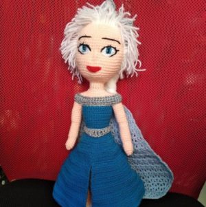 Πλεκτό Κουκλάκι Ήρωας Frozen (Elsa)