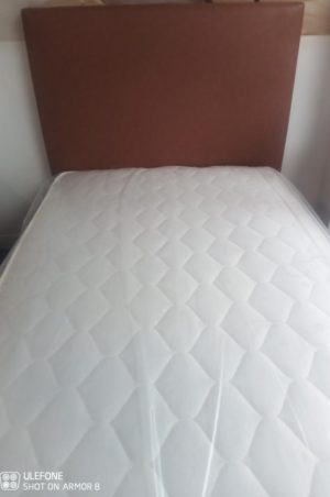 Κρεβάτι με δερματίνη χρώμα μελί-καφέ 100x200 χωρίς τις τάβλες